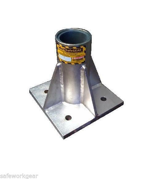 Davit Base Sleeve Floor Centre SS 316L