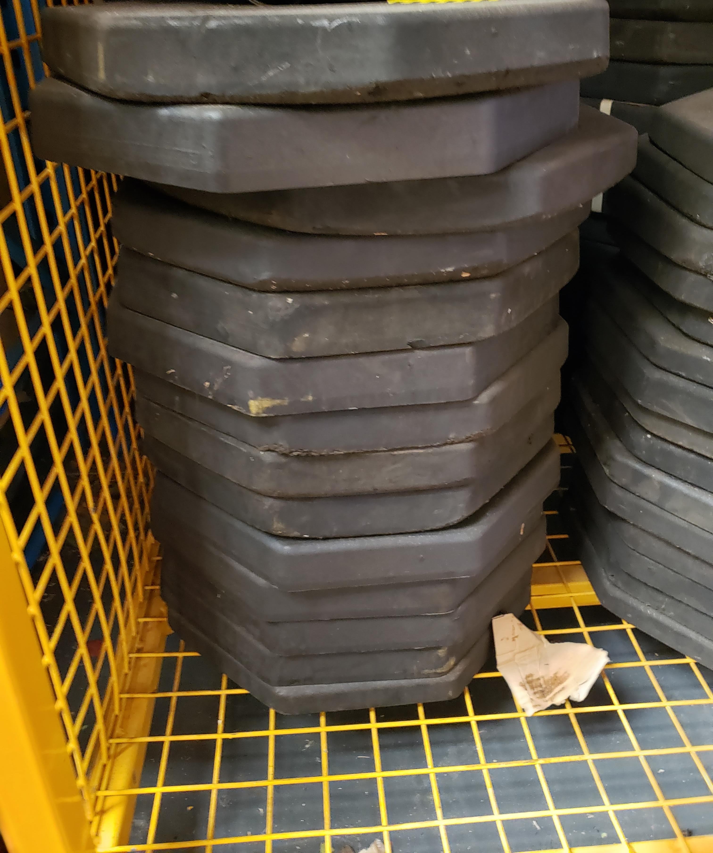 8kg Rubber Base for T-Top Bollards (Used)