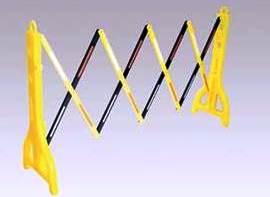 EXPAND BARRIER 2.4M Y/B PLASTIC LIGHTWEIGHT (M45PYB2.4)