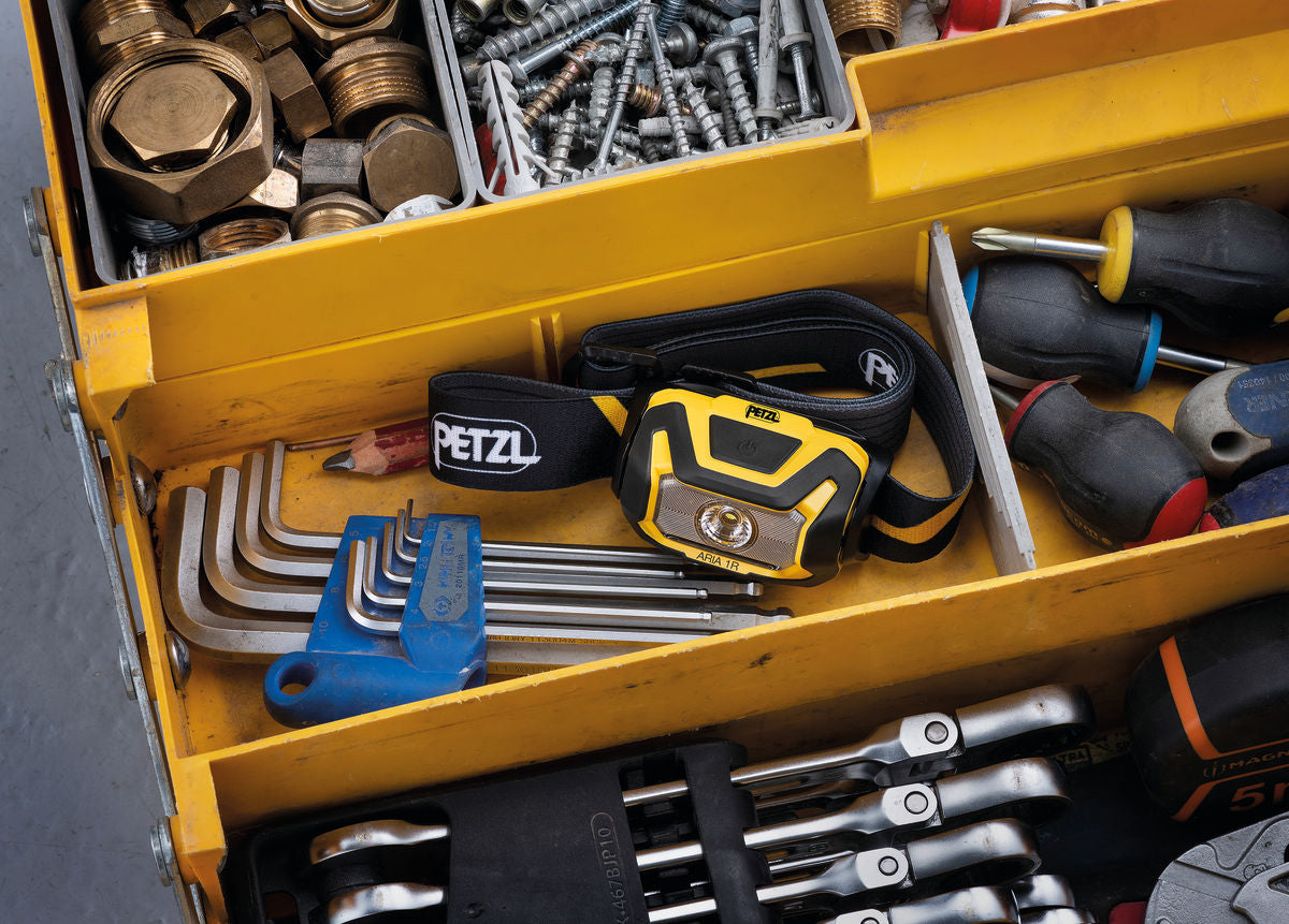 Petzl ARIA 1R Headlamp 450 Lumens Rechargeable (E069CA00)