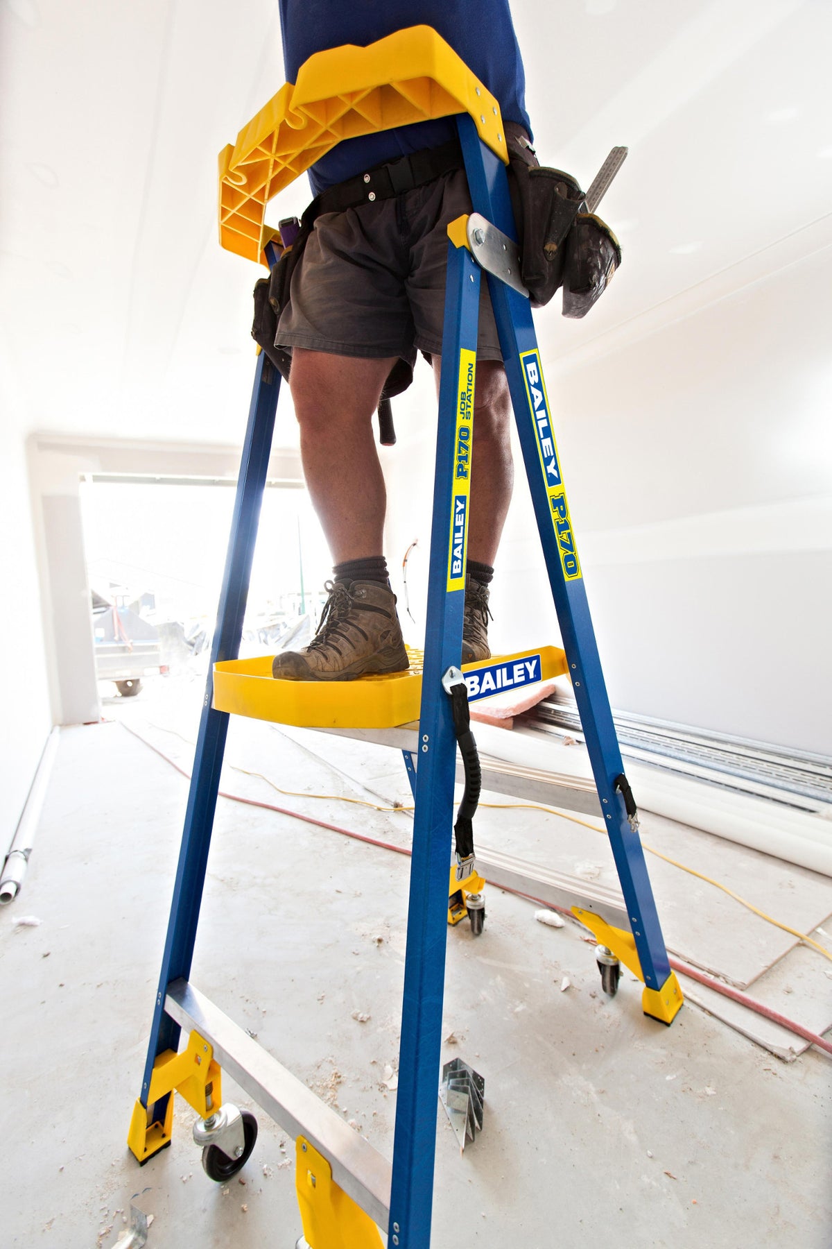 Bailey Ladders Fiberglass P170-3 170kg Industrial Job Station - 0.9m